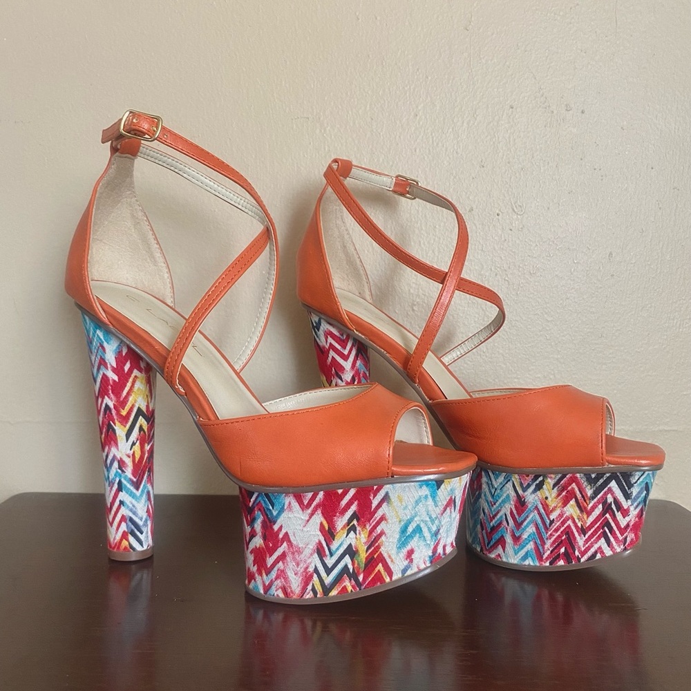 C Label Women’s Platform Heels Size 8